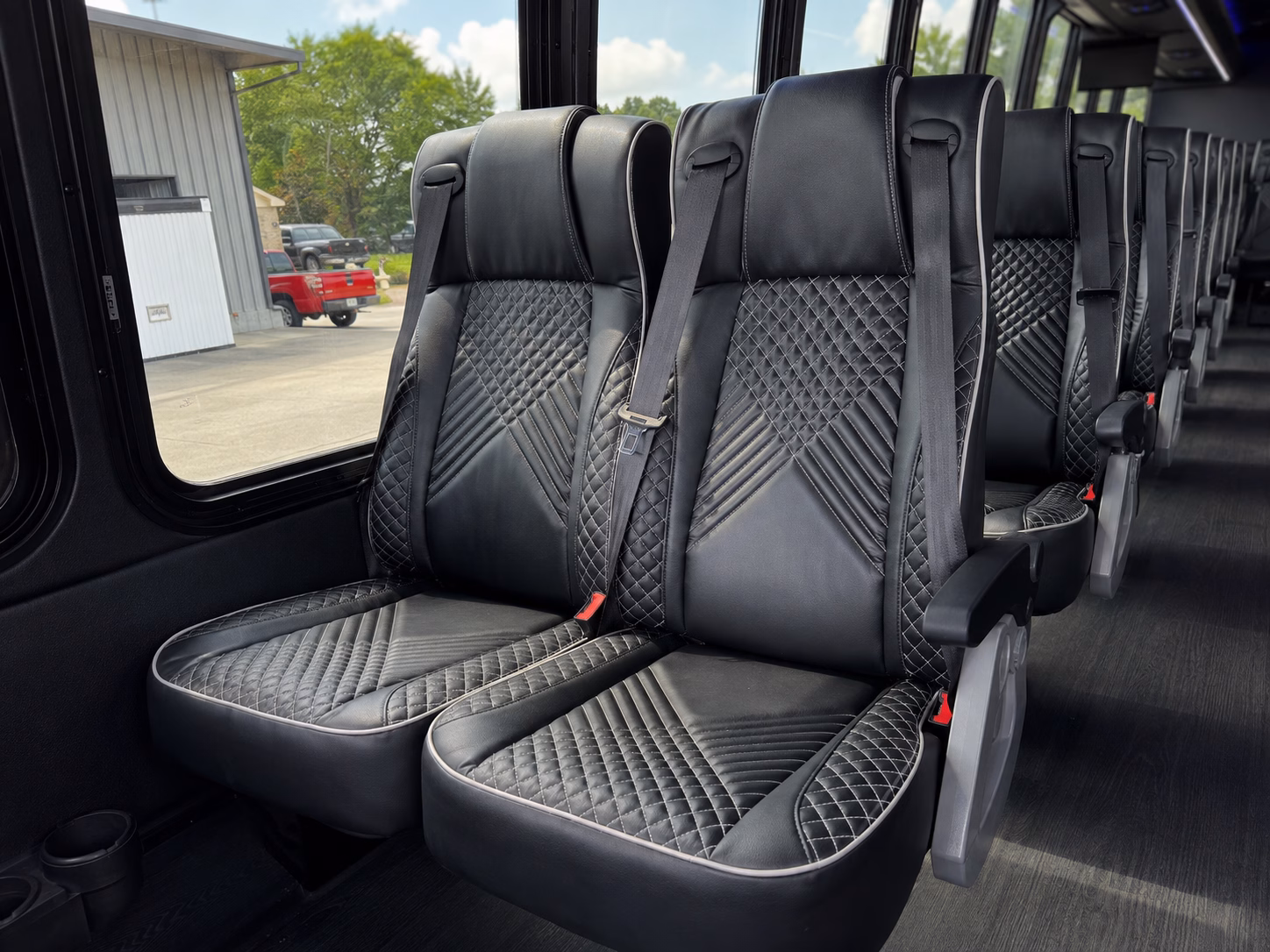 buses to san antonio spurs games and frost bank center events