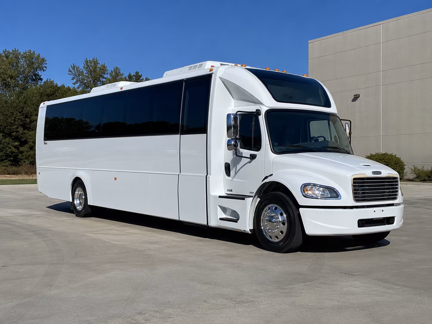 round rock 28 passenger party bus