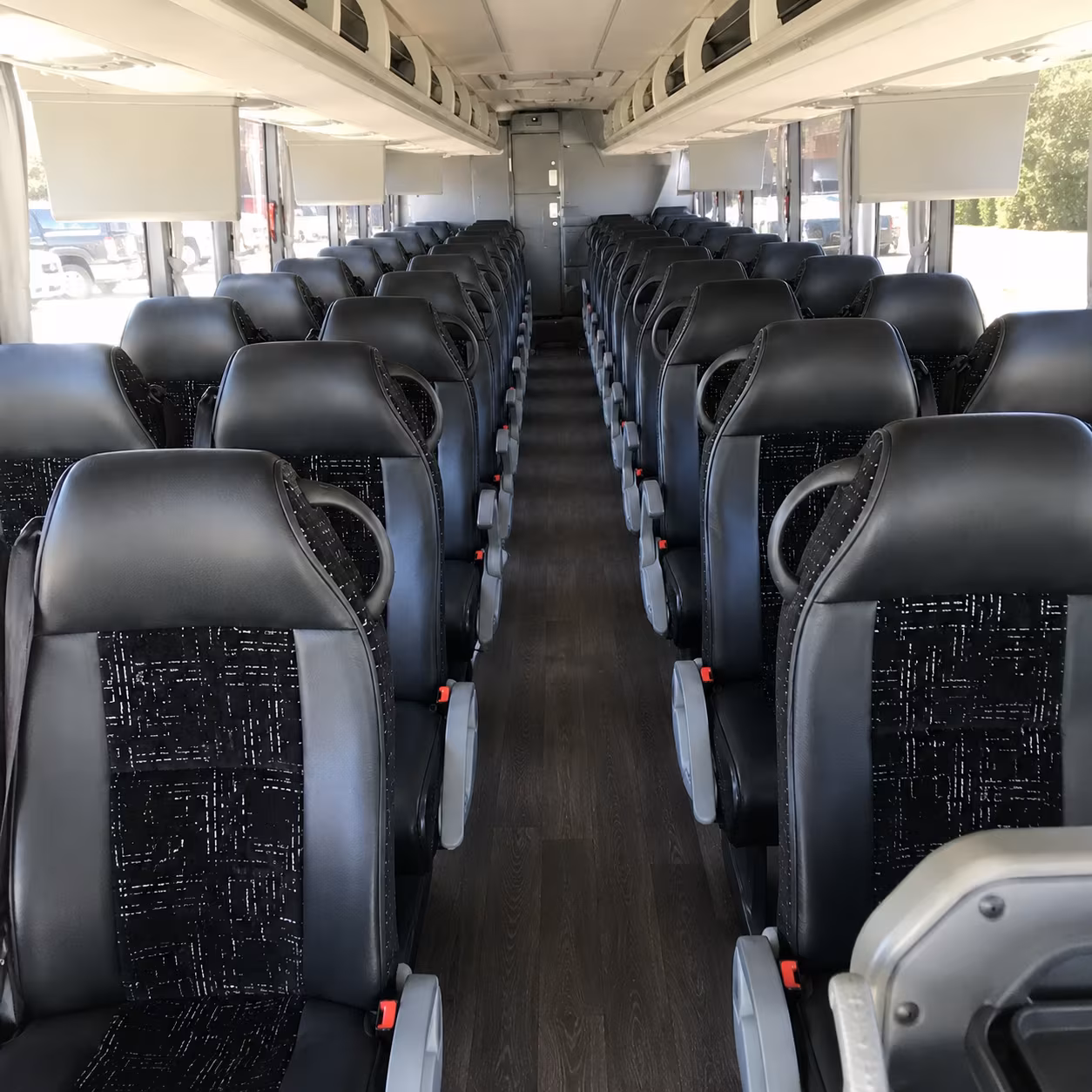 round rock to dfw charter bus rentals to dallas fort worth international airport